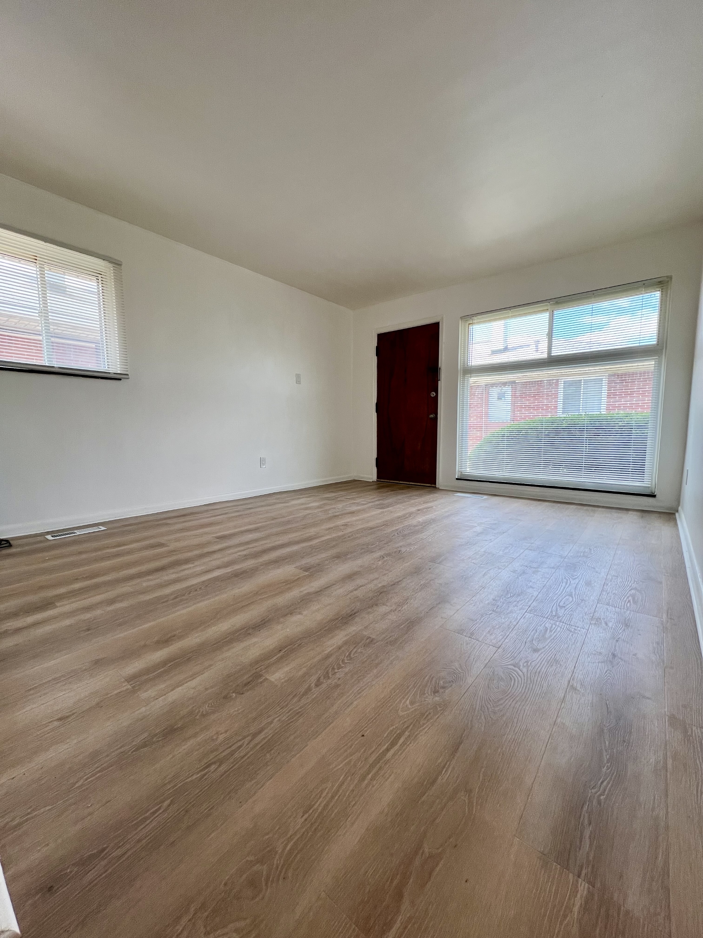 7224 Helen Street - 5